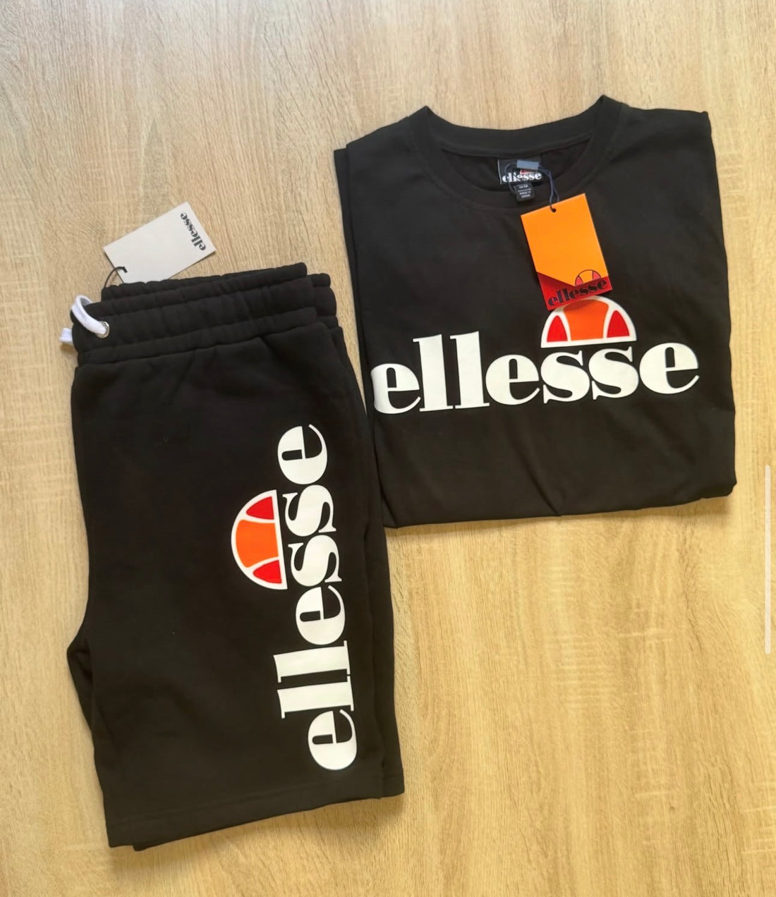 Ellesse ensemble