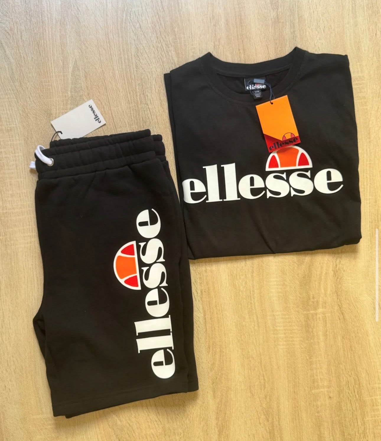 Ellesse ensemble